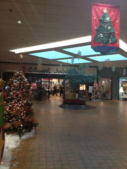 Northpark Mall, Oklahoma City, a walk through. 