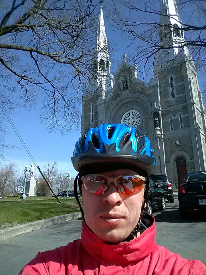 Basilique SainteAnne de Varennes, 30 Rue De La Fabrique, Varennes