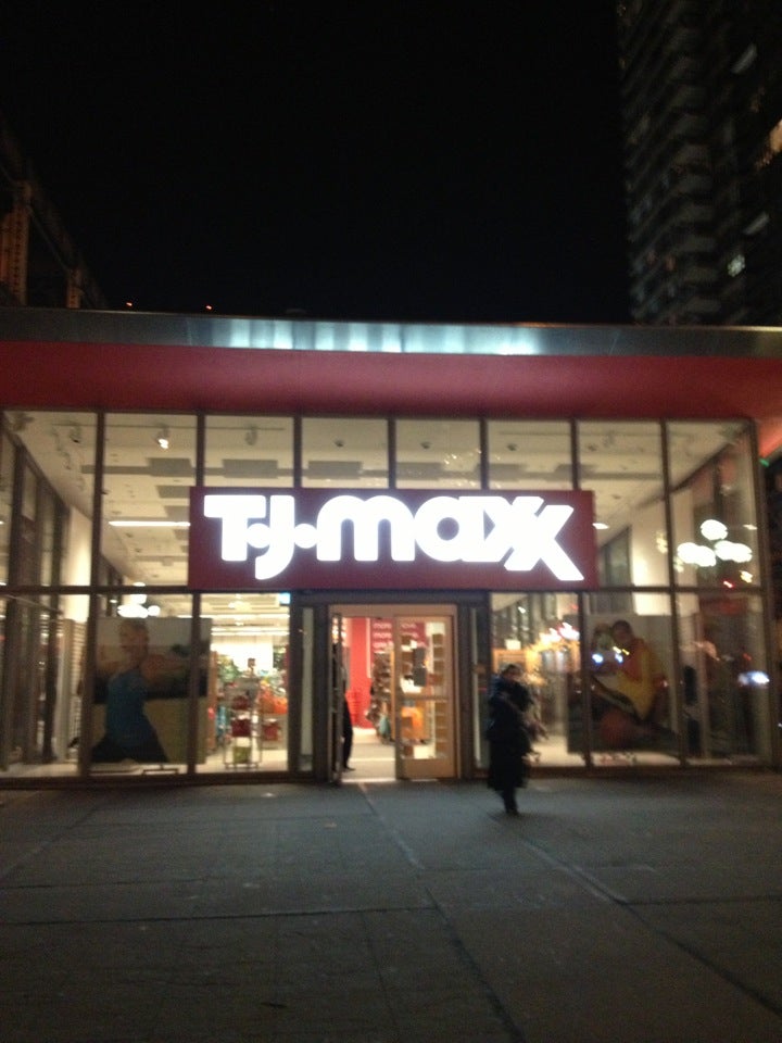 T.J. Maxx, 14 Wall Street, Entrance on Nassau St between Pine St and Wall  St, New York, NY, Department Stores - MapQuest
