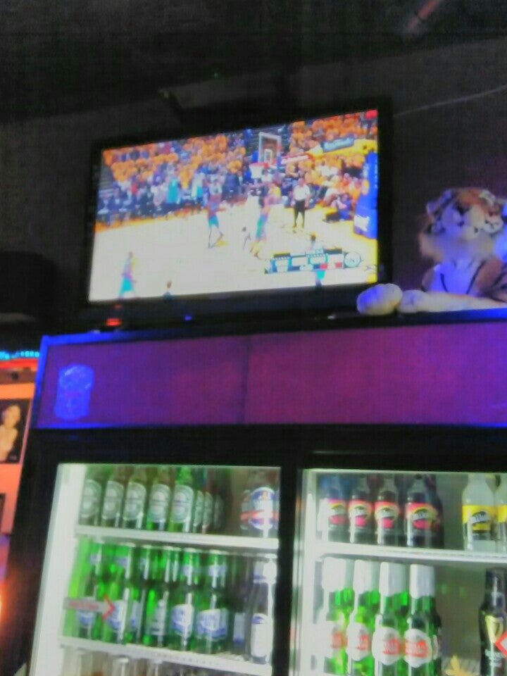 Herscher Bar & Pizza, 171 S Main St, Herscher, IL, Bars MapQuest