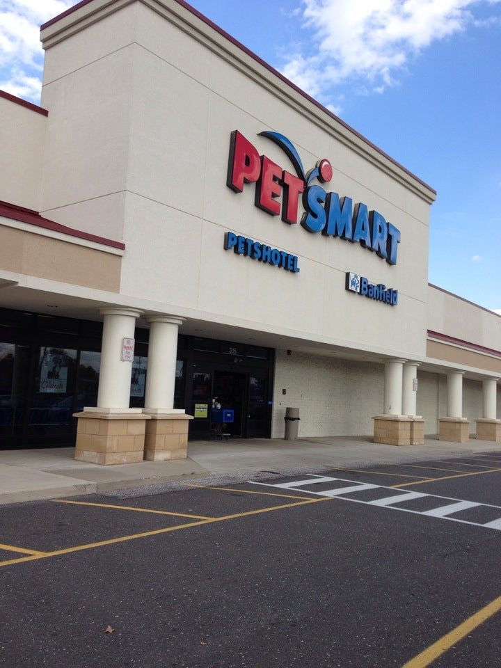 Why has ShopRite, Petsmart shopping center in Marlton gone to court?