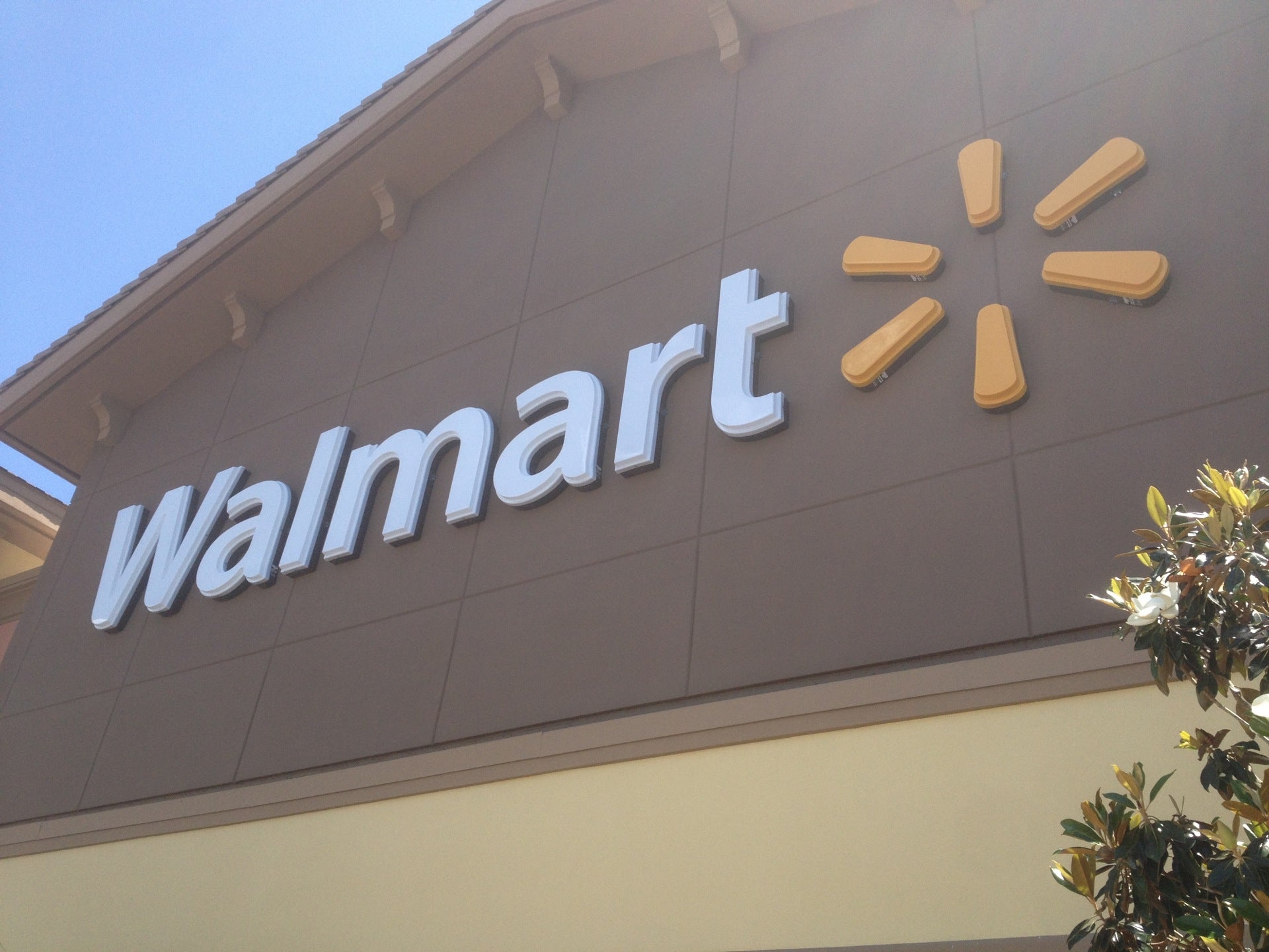 Walmart Supercenter, 11930 Narcoossee Rd, Orlando, FL, Parking Garages -  MapQuest