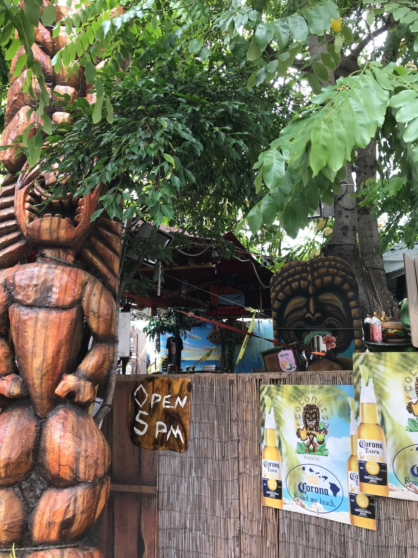 Cuckoo Coconuts Waikiki, 333 Royal Hawaiian Ave, Honolulu, HI, Eating