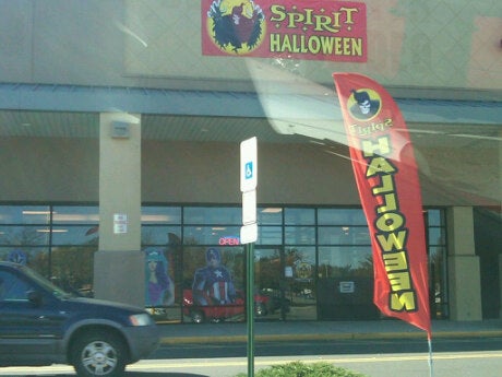 Avoid These Mistakes At Spirit Halloween Central Ave - g0wn2kw