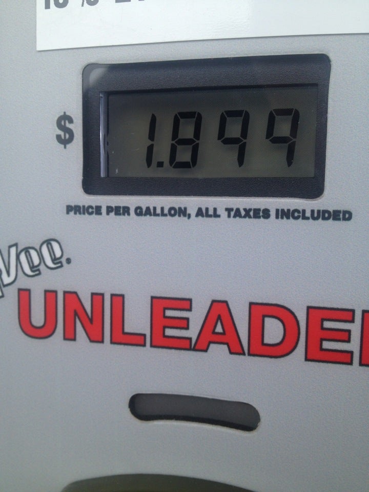 HyVee Fast & Fresh, 300 N State Route 291, Liberty, MO, Gas Stations