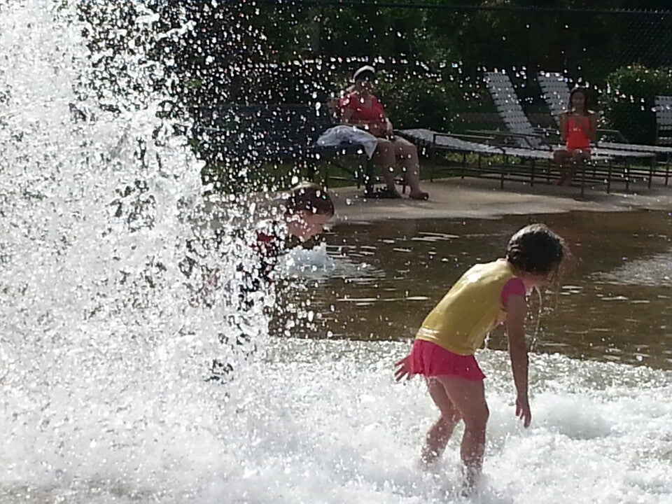 Shiloh Park Splash Pad, 322 Shiloh Rd, Brandon, MS, Amusement parks