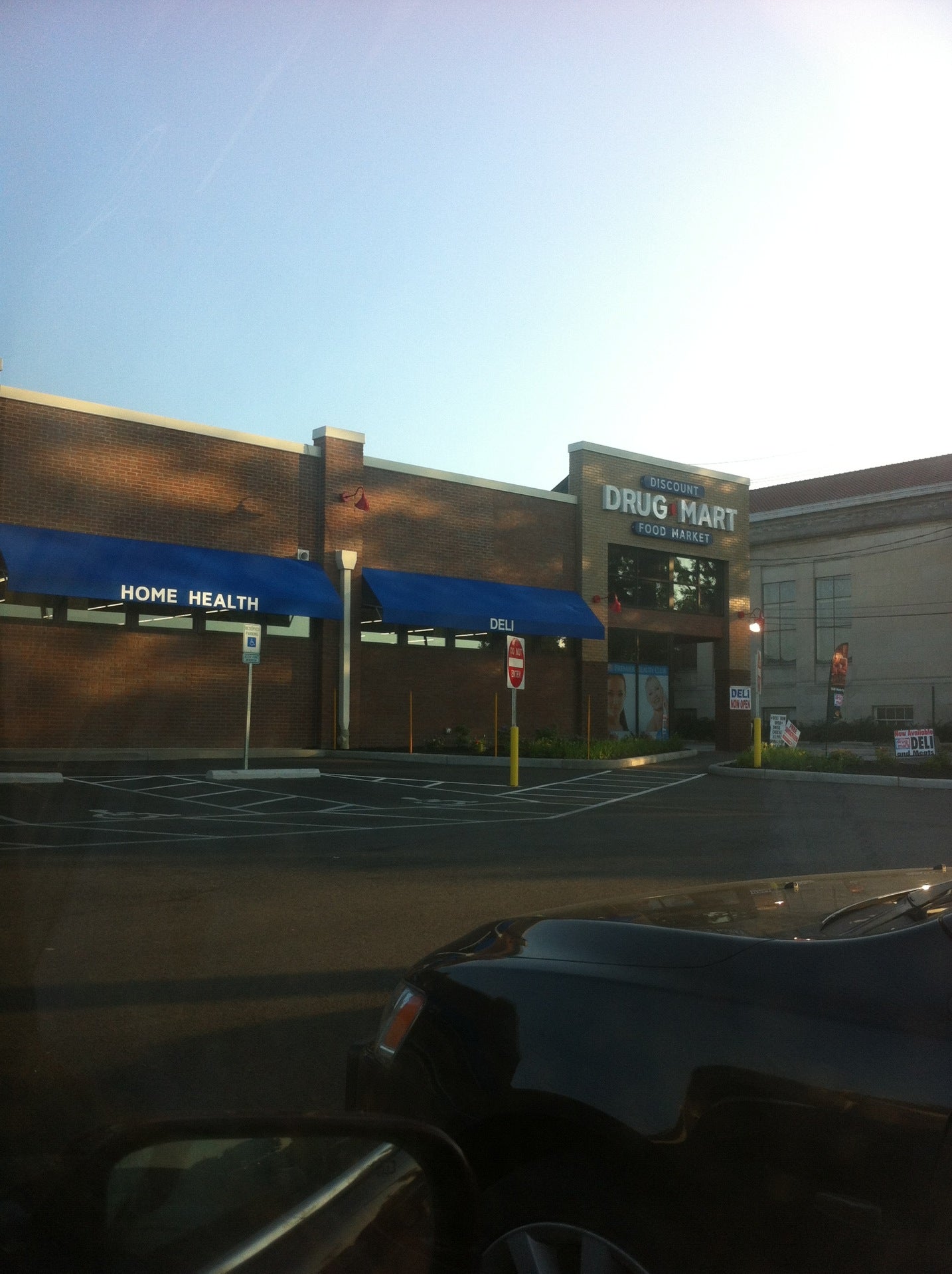 Discount Drug Mart, 15412 Detroit Ave, Lakewood, OH, Beauty  Salons-Equipment & Supplies - MapQuest
