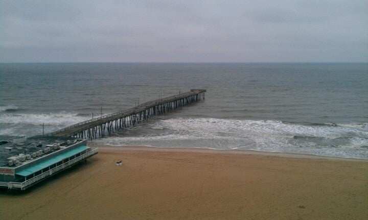 Sandcastle Oceanfront Resort Hotel 1307 Atlantic Ave Virginia Beach