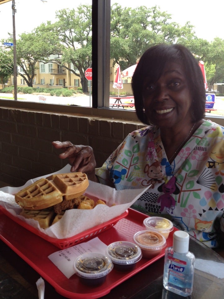 Willy's Chicken and Waffles, 3285 Nicholson Dr, Baton Rouge, LA MapQuest