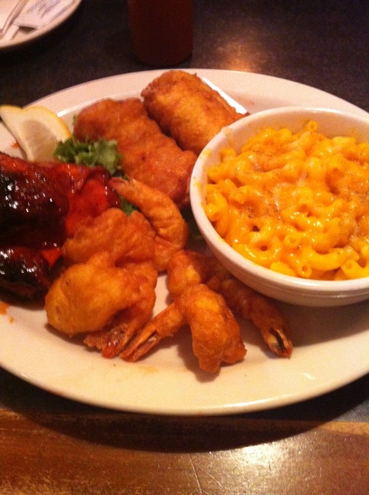 Nikola's Restaurant, 25225 Telegraph Rd, Southfield, MI, Eating places