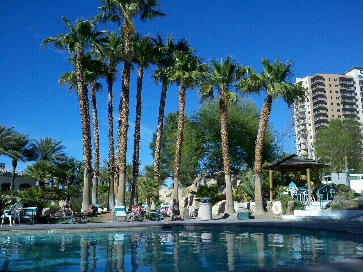 Oasis Las Vegas RV Resort, 2711 W Windmill Ln, Las Vegas, NV, Eating