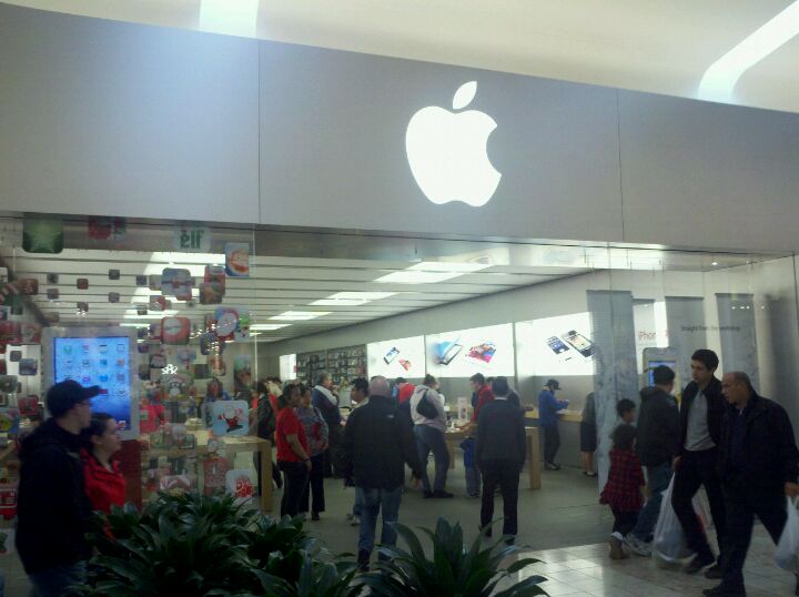 Southcenter - Apple Store - Apple