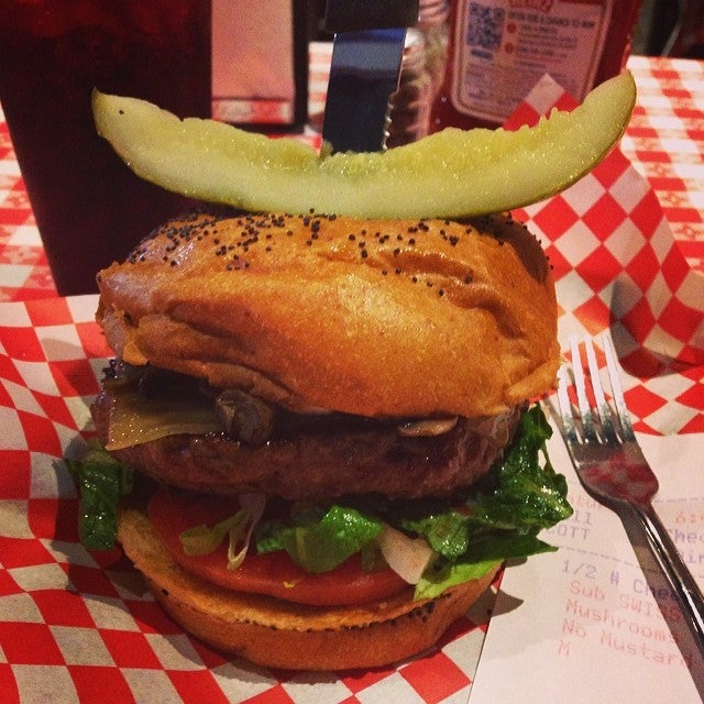 Chip's Old Fashioned Hamburgers, 6115 La Vista Dr, Dallas, TX, Eating
