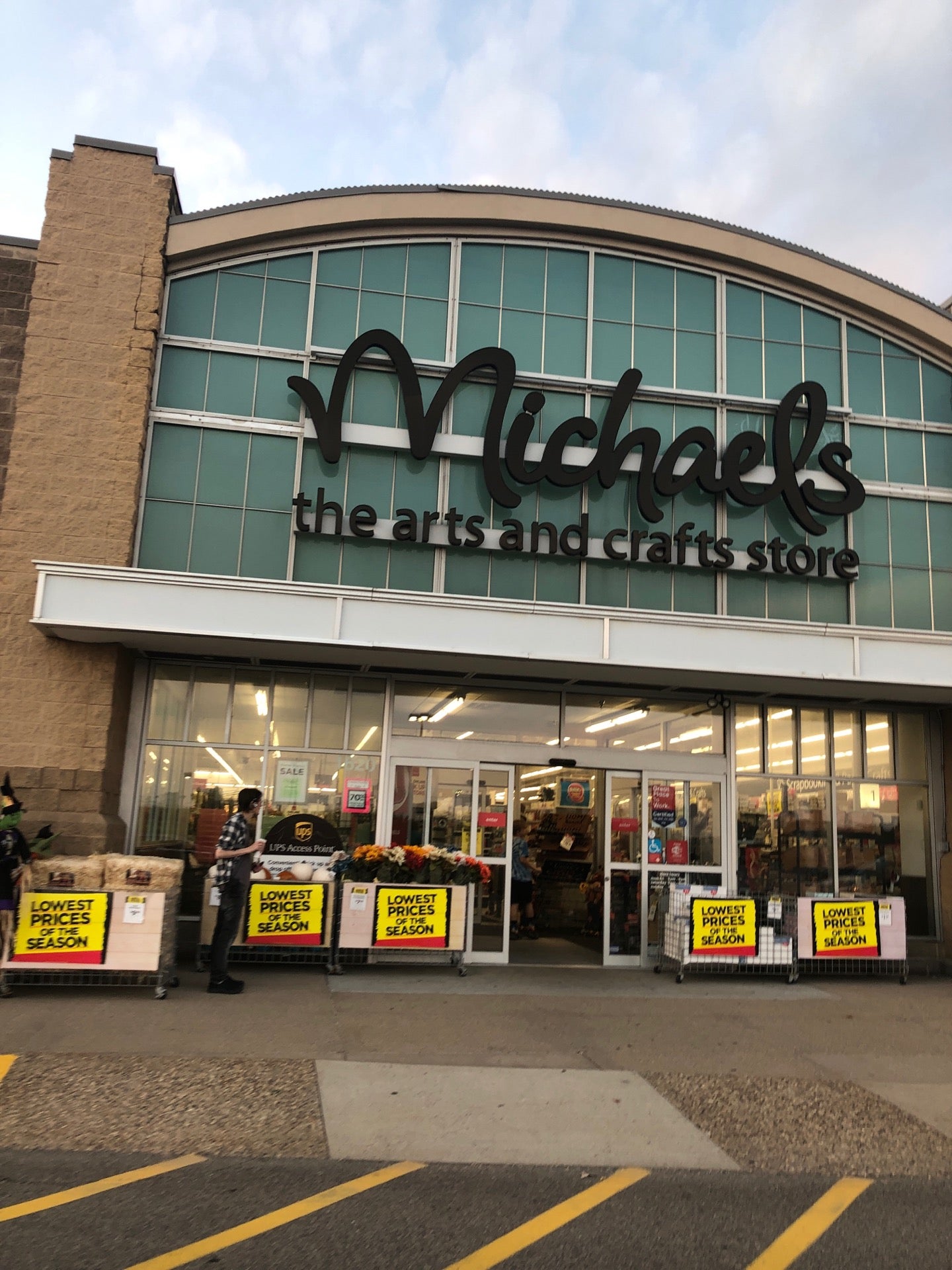 New Michaels arts and crafts store to open soon on Bangor's Stillwater  Avenue