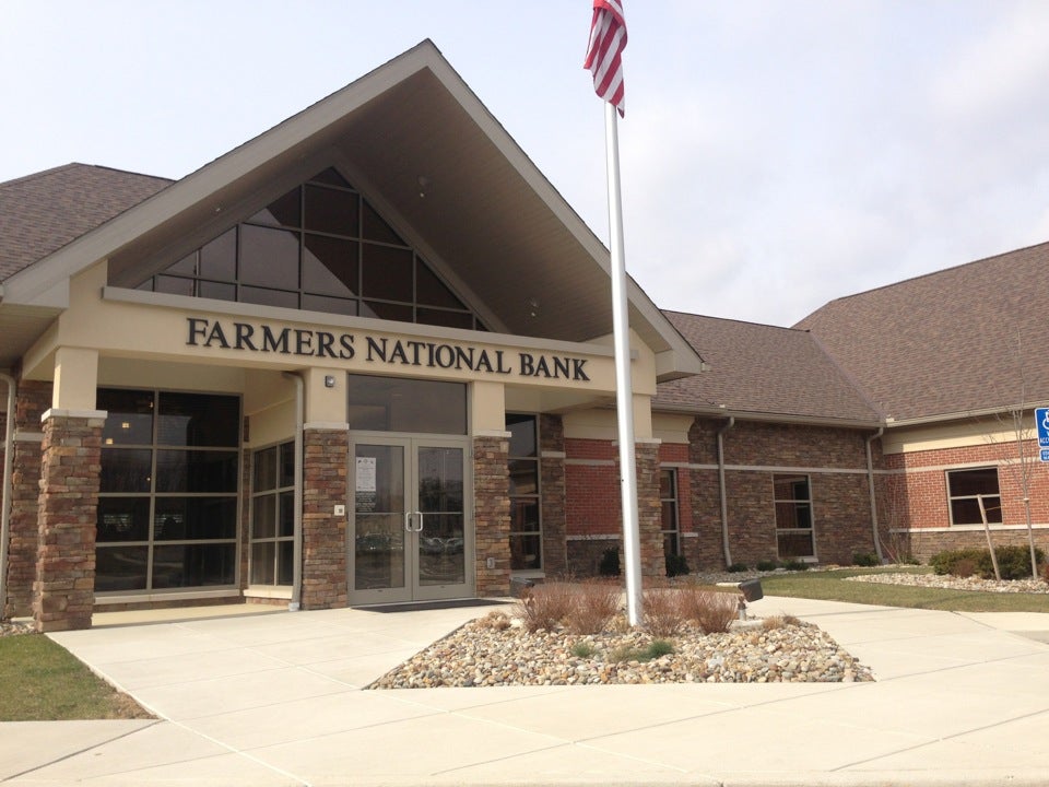 Farmers National Bank, 1625 Niles Cortland Rd NE, Howland Twp, OH