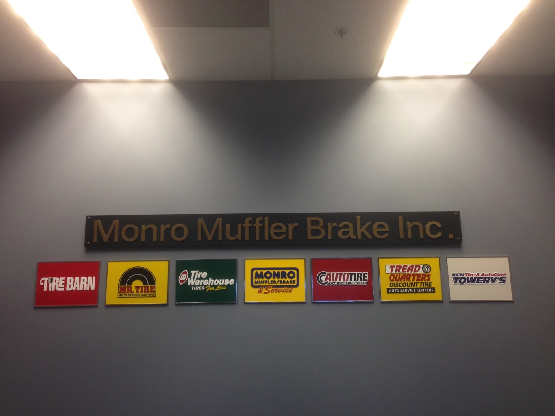 monro-muffler-brake-service-200-holleder-pkwy-rochester-ny-auto-repair-mapquest