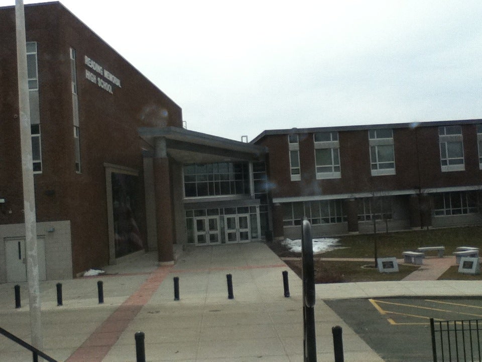 Reading Memorial High School, 62 Oakland Rd, Reading, MA, Schools