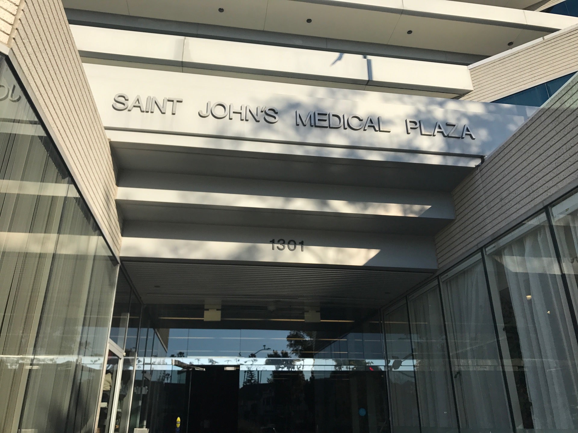 David Stein MD Doctors of Saint Johns, 1338 20th St, Santa Monica, CA