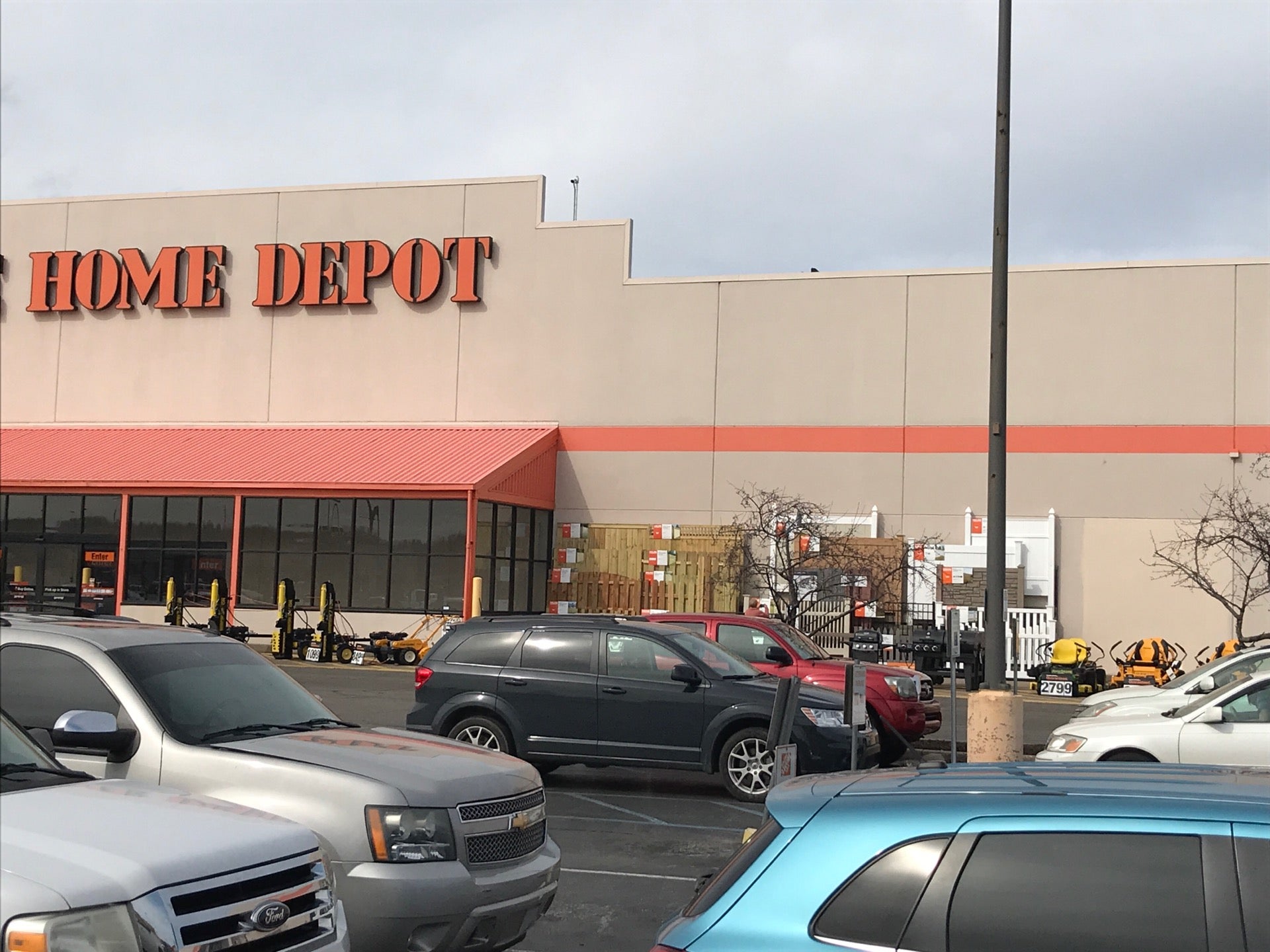The Home Depot, 333 N Burkhardt Rd, Evansville, IN, Construction