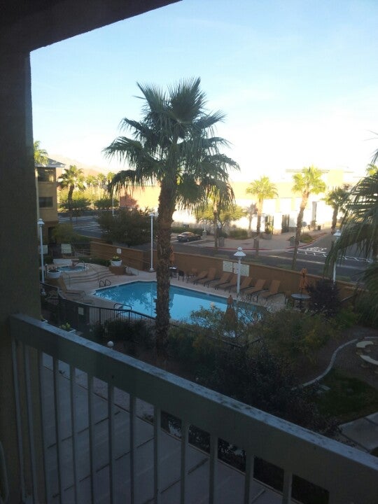 Courtyard By Marriott Las Vegas Henderson/Green Valley, 2800 N Green