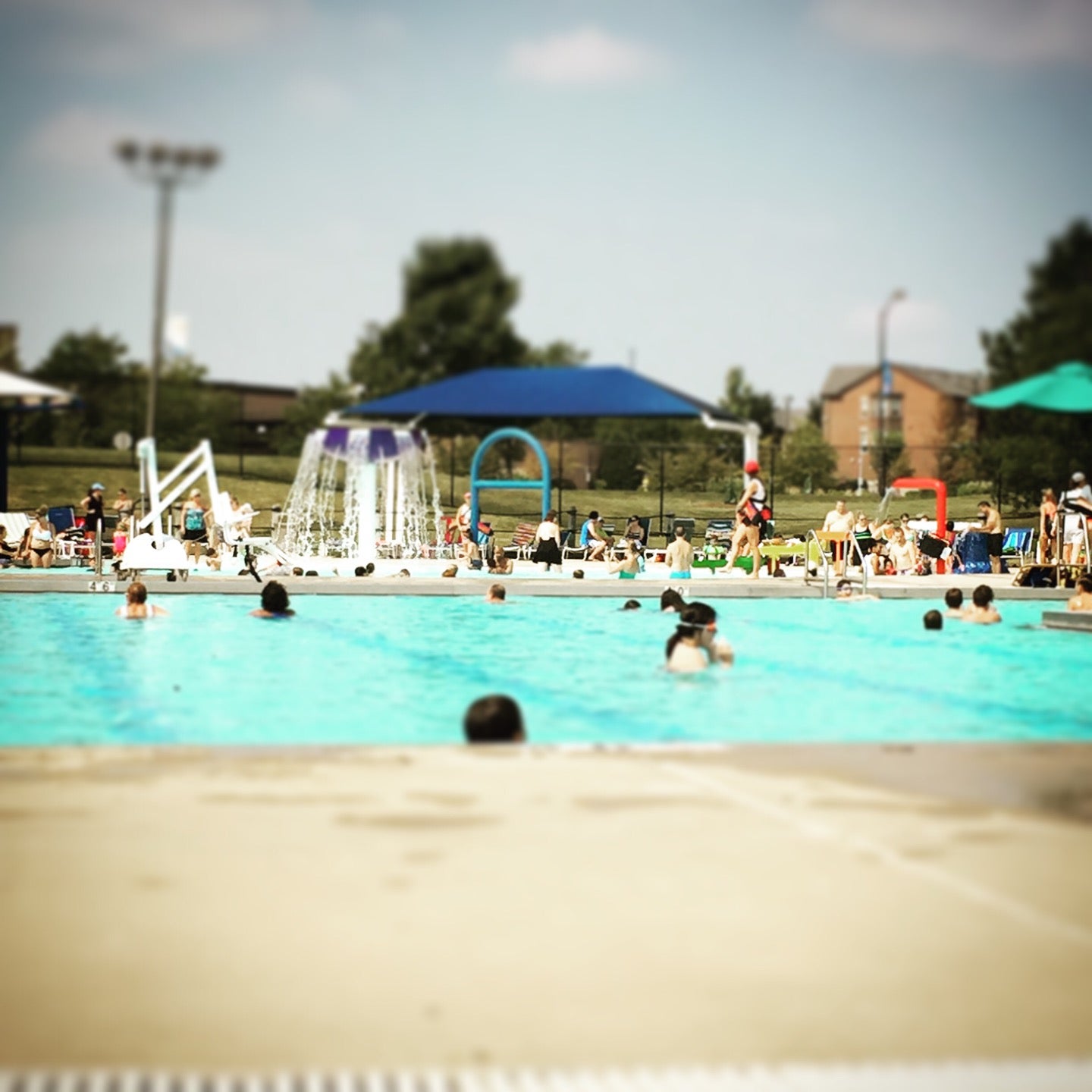 Vernon HIlls Aquatic Center, 635 N Aspen Dr, Vernon Hills, IL, Swimming