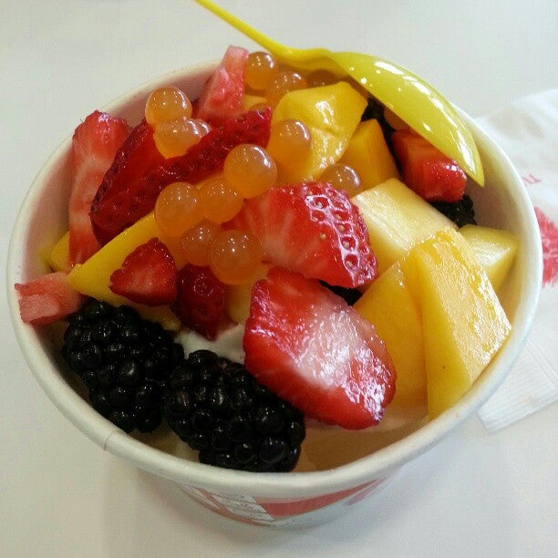 Tutti Frutti Frozen Yogurt, 8200 Stockdale Hwy Ste M, Bakersfield, CA