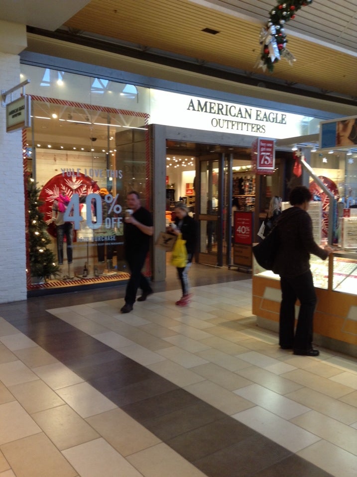 american eagle at the mall