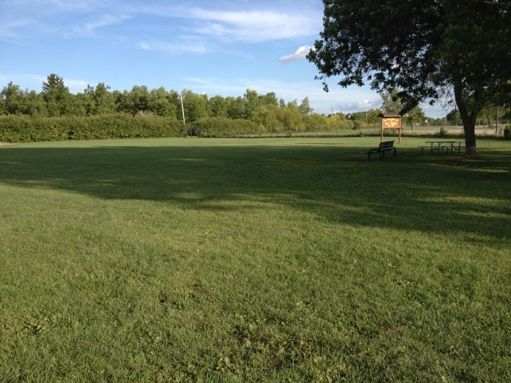 best-friends-dog-park-in-winnebago-county-community-park-501-e-county
