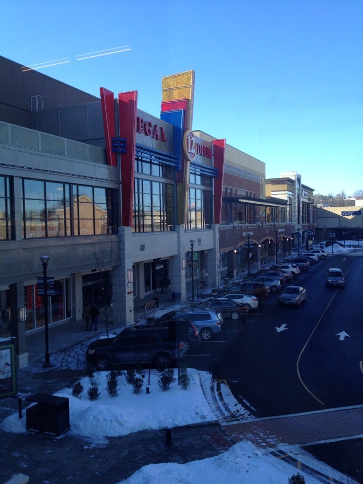 Regal Cinemas Nanuet Stadium 12, 6201 Fashion Dr, Nanuet, NY