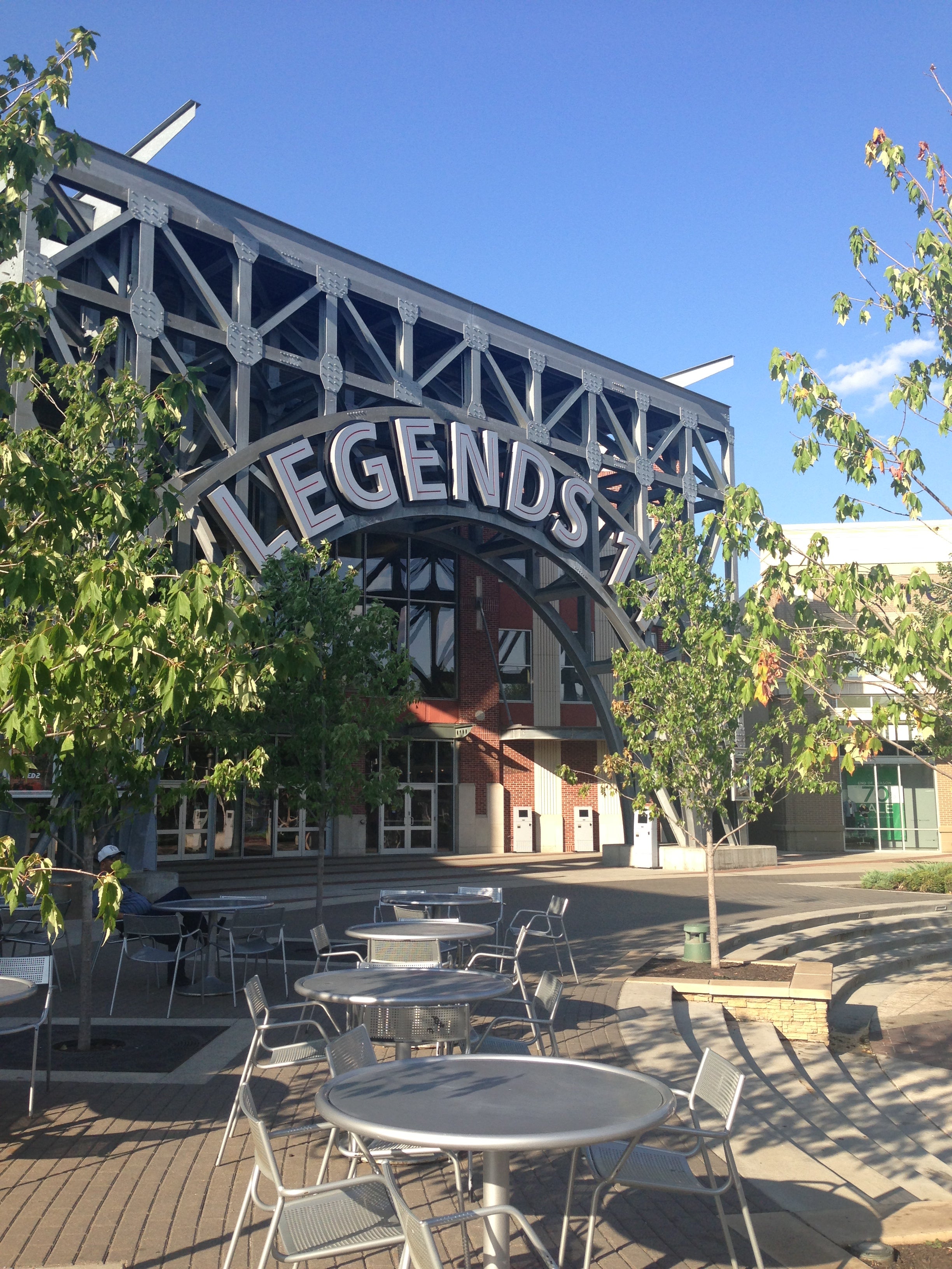 Legends Outlets Kansas City