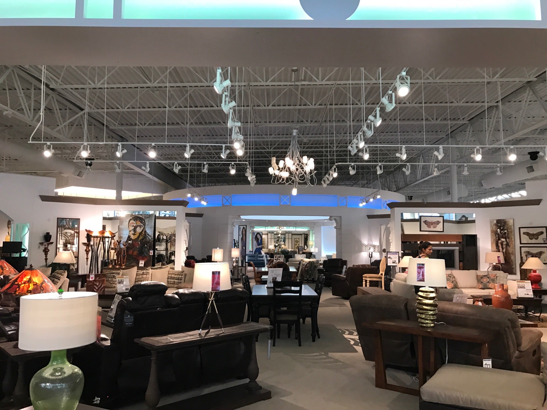 Rooms To Go Furniture Store - Dale Mabry (Tampa)