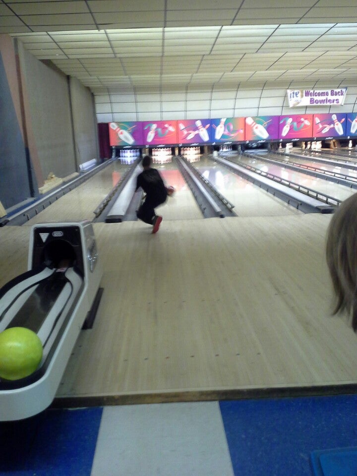 Burnham Bowl, 6016 W Burnham St, Milwaukee, WI, Banquet hall facilities