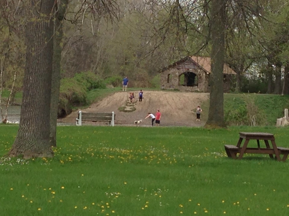 Ellicott Creek Island Park Dog Pool Point, Ellicott Crk, Island Park