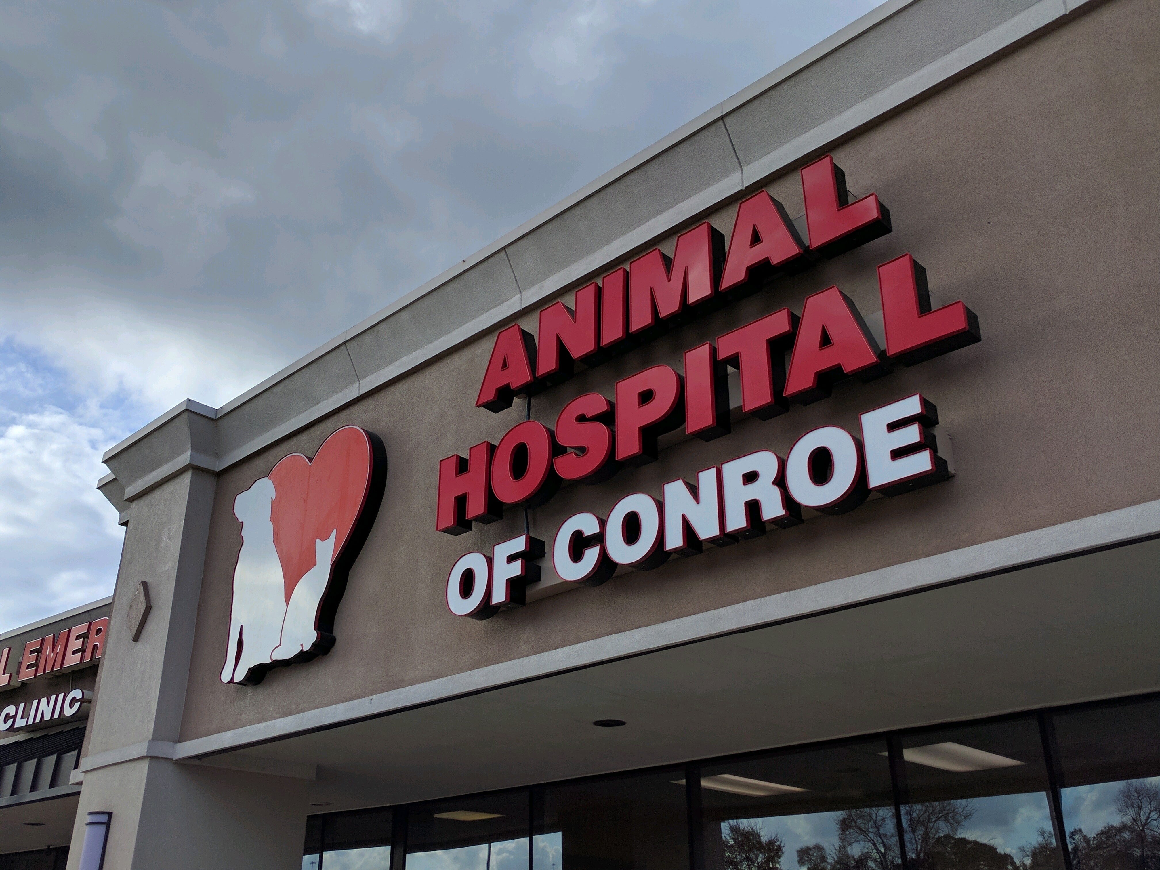 Animal Emergency Clinic of Conroe, 920 W Dallas St, Ste A, Conroe, TX ...