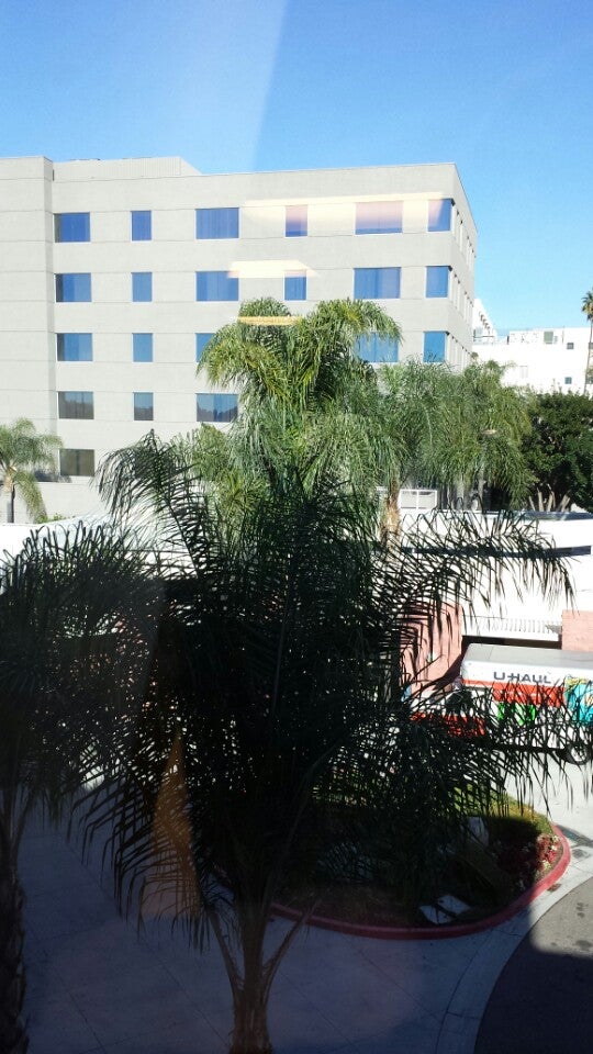 Glendale Memorial Medical Pavillion, 222 W Eulalia St, Glendale, CA