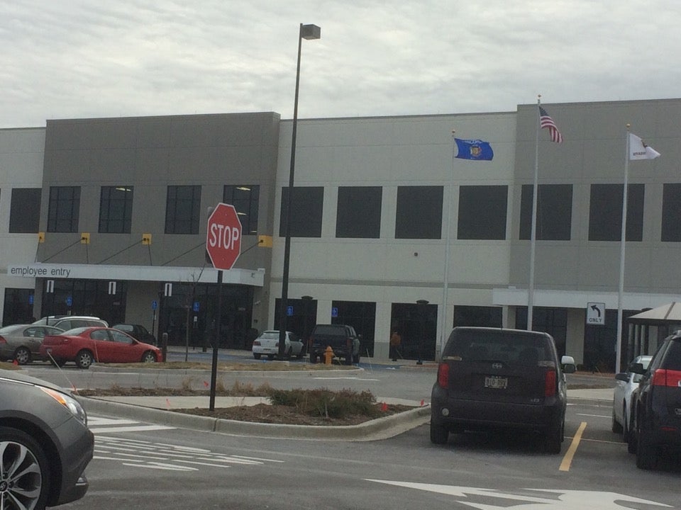 Amazon Fulfillment Center, 3501 120th Ave, Kenosha, WI, Distribution