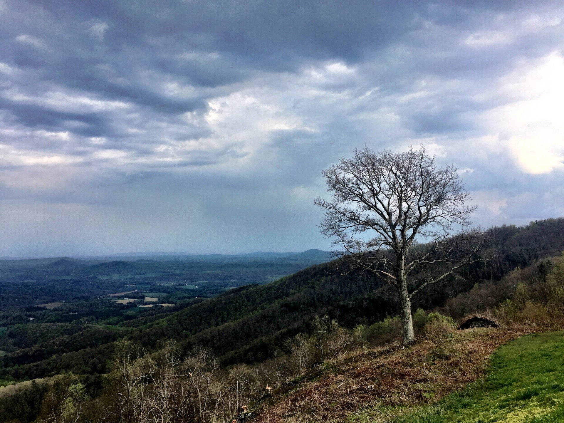 Devils Backbone Overlook, Devils Backbone Overlook, Copper Hill, VA ...