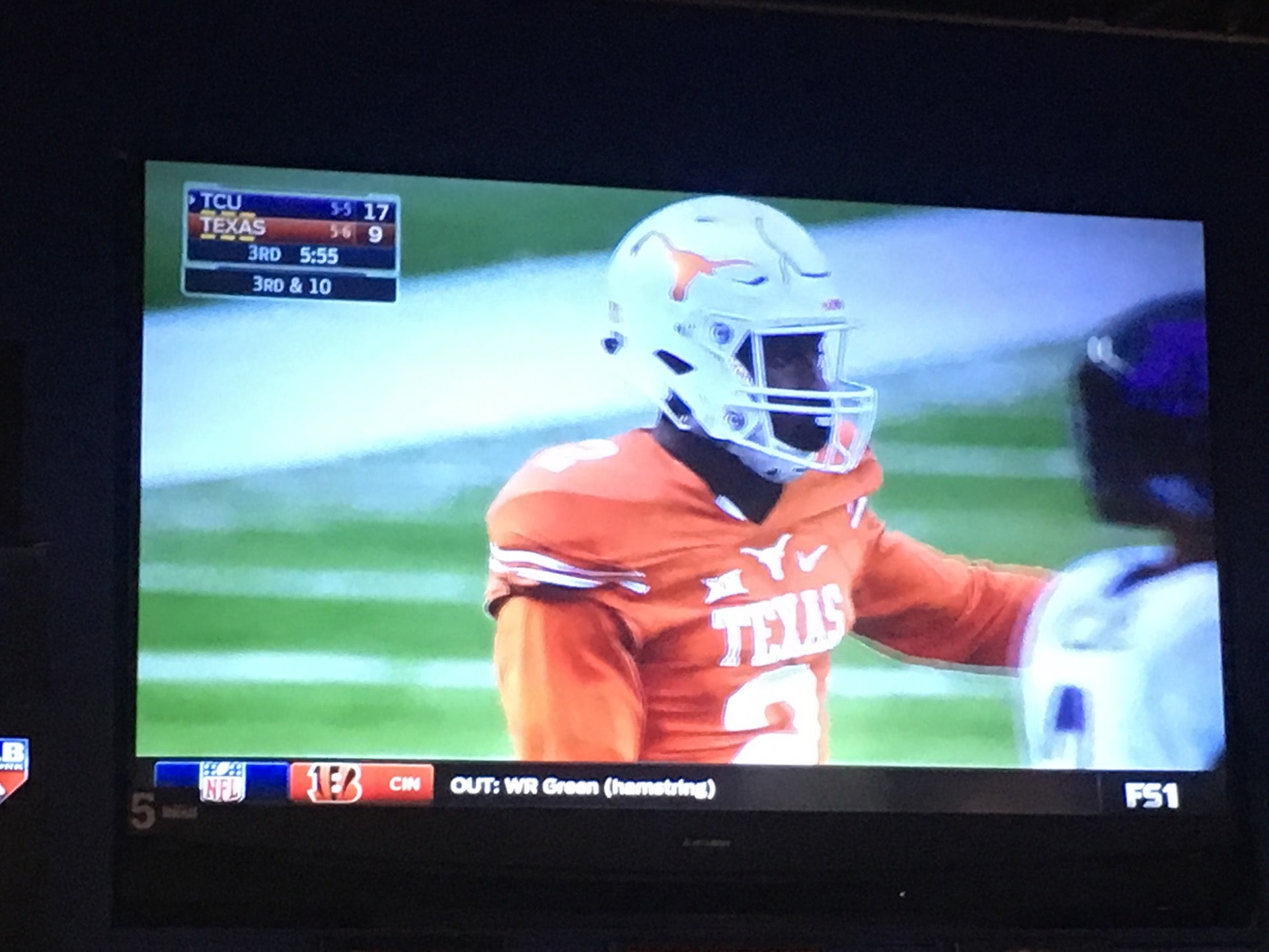 Crackers' Sports Bar, 3704 E Main St, Farmington, NM, Eating places