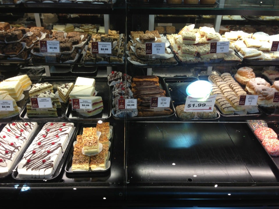 Sendik's Food Market, 13425 Watertown Plank Rd, Elm Grove, Village of