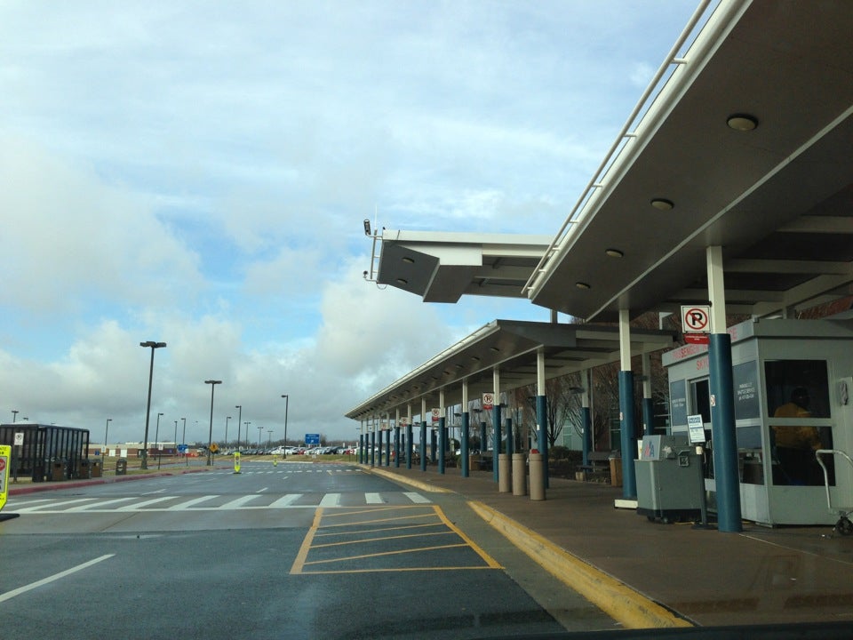 Northwest Arkansas Regional Airport (XNA), 1 Airport Blvd 100