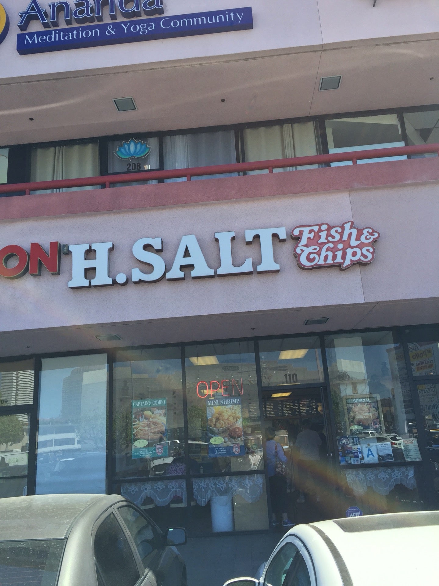 H Salt Fish and Chips, 11870 Santa Monica Blvd, Los Angeles, CA, Eating