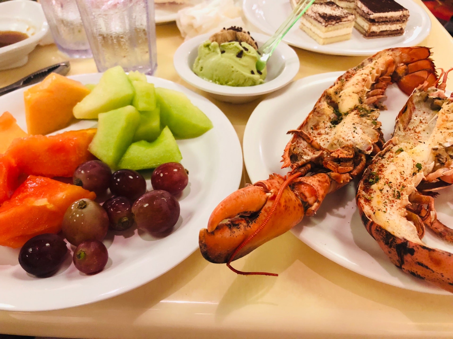 100s Seafood Grill Buffet, 2828 Camino del Rio S, San Diego, CA,  Restaurants - MapQuest