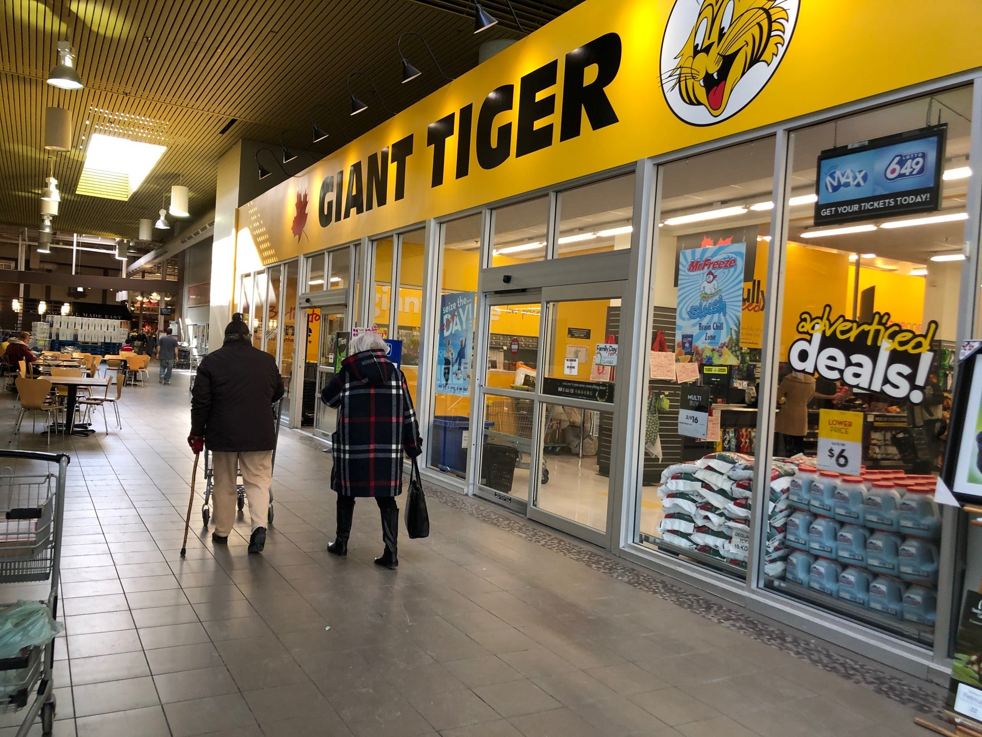 Giant Tiger, 2025 Guelph Line, Burlington, ON - MapQuest