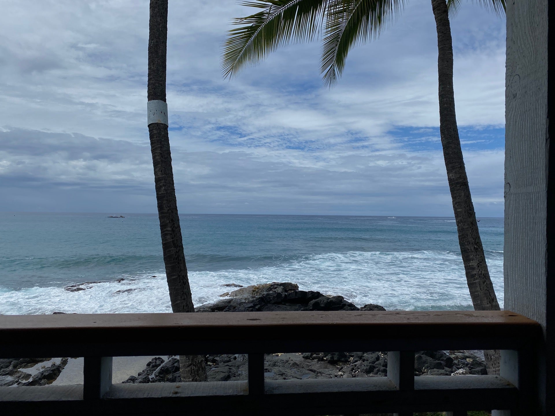 Papa Kona Restaurant & Bar, 75-5770 Alii Dr The Waterfront Row, Kailua