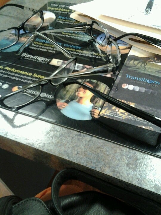 Olde Towne Eye Care Dr S' Damron, & Li Optometry, 226 Fort Ln