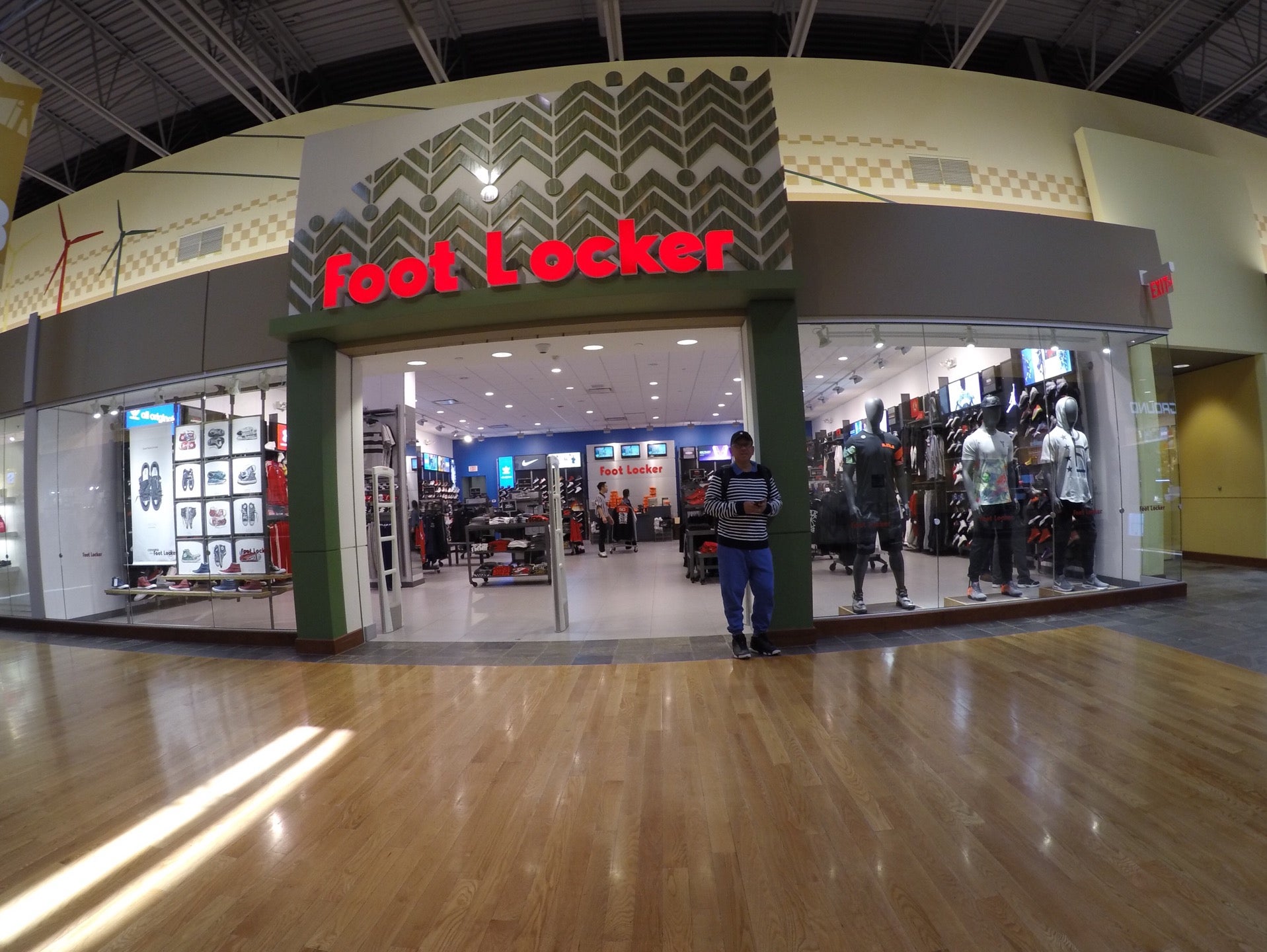 Foot Locker, 261055 Crossiron Blvd, Rocky View County, AB - MapQuest