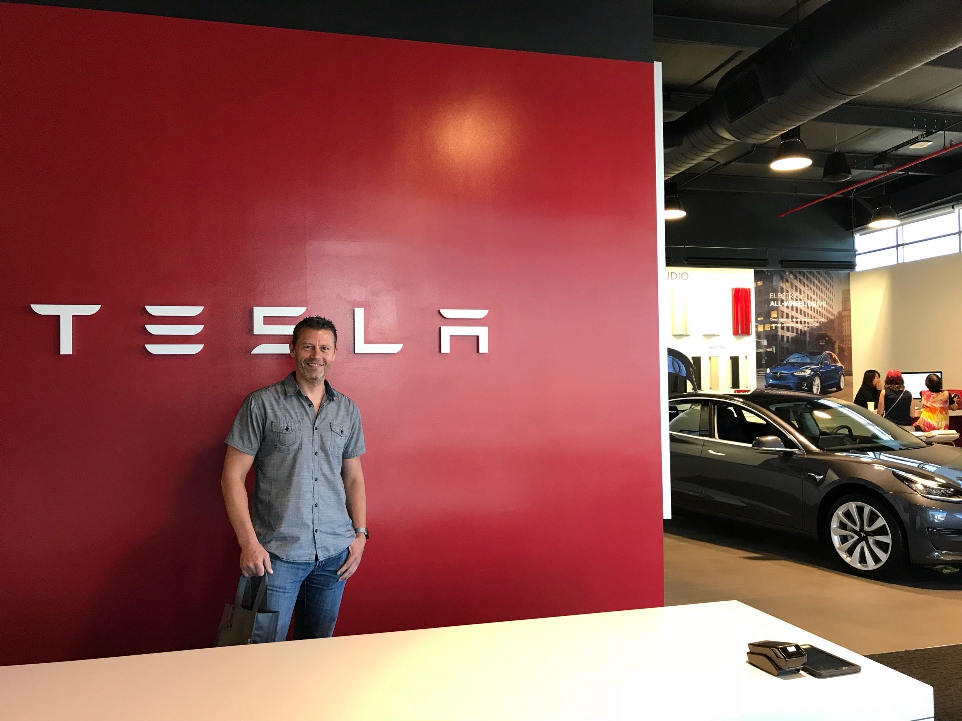 tesla-customer-delivery-center-45500-fremont-blvd-fremont-ca-auto
