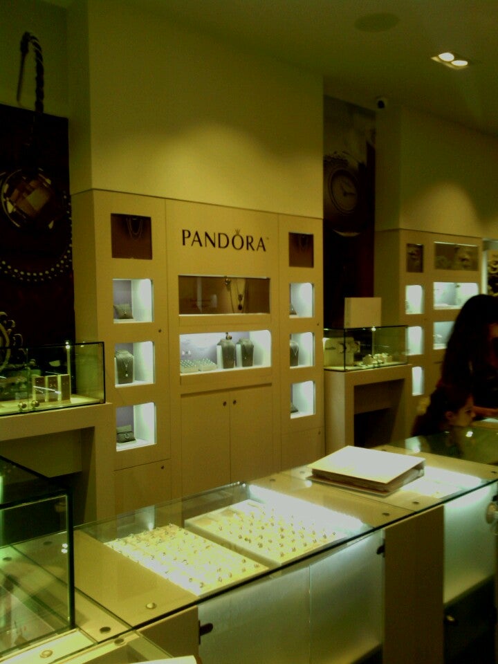 Pandora Town Center at Boca Raton