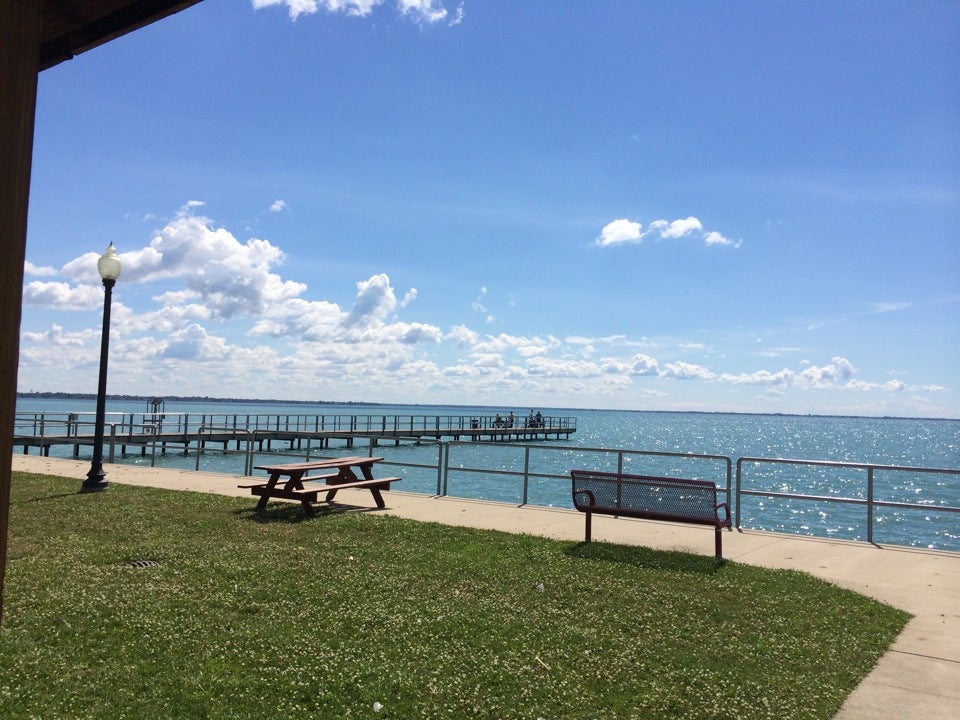 Walter and Mary Burke Park, 36300 Front St, New Baltimore, MI, Parks