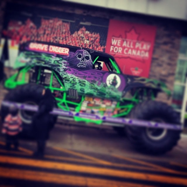 Canadian Tire, 1608 The Queensway, Etobicoke, ON MapQuest